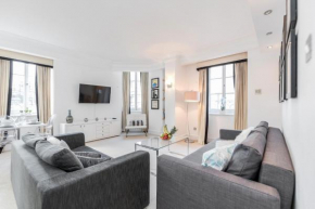 Outstanding Trafalgar Penthouse, sleeps 8